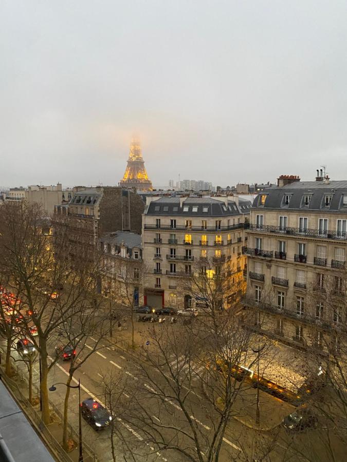 The Eiffel Tower Room Paryż Zewnętrze zdjęcie